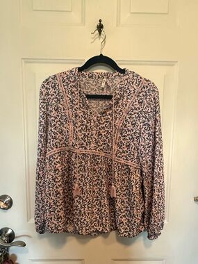 Mudd Pink Floral Tassel Blouse